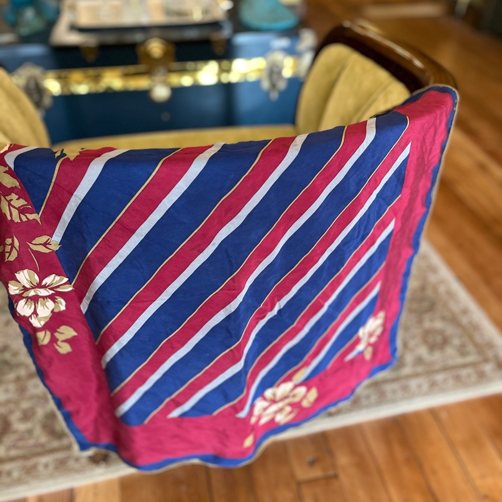 Vintage Silk Christian Dior Scarf, as is - Picture 4 of 5